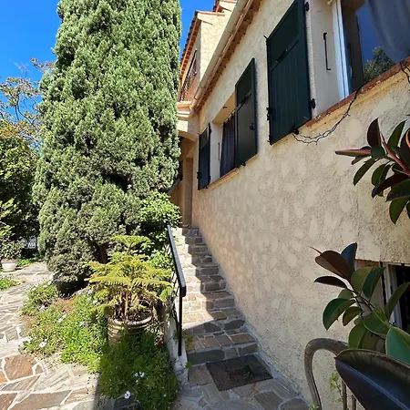 Shared House Les Louves
